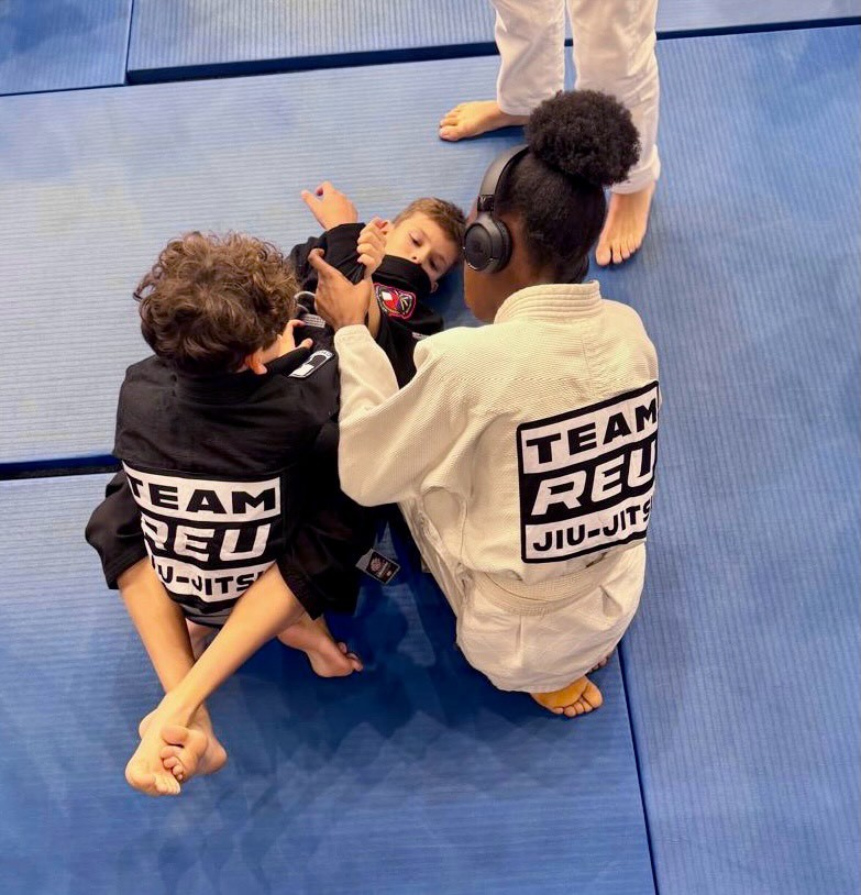 Photo publiée par JJB Les Samouraï — Résultats Kids — Open Africa 2026 🇲🇺🥋🇷🇪 Une aventure de fous pour nos Kids de La Réunion à l’Open Africa 2026, qui s’est